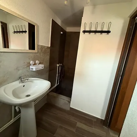 Pensión Lydia Costinesti